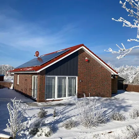 Holiday home In Mit Garten *